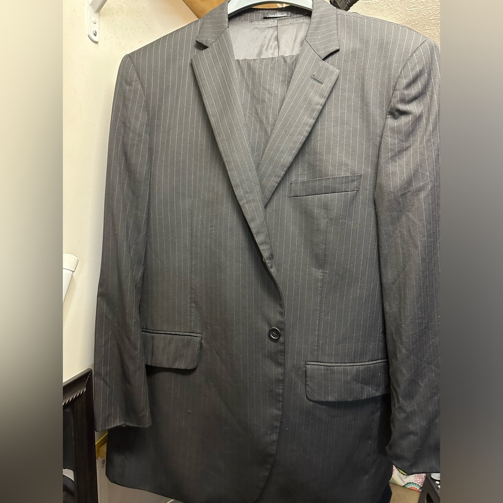Pronto Uomo Men’s Suit